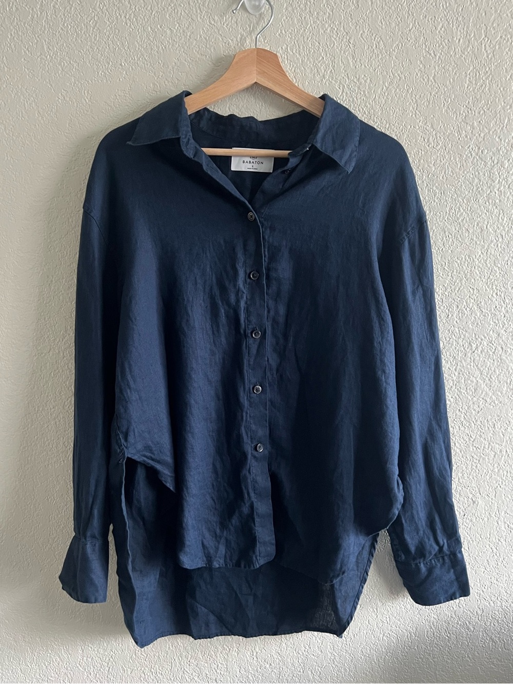 Aritzia Babaton Navy Blue Linen Top Button Front Size Small Classic Oversized